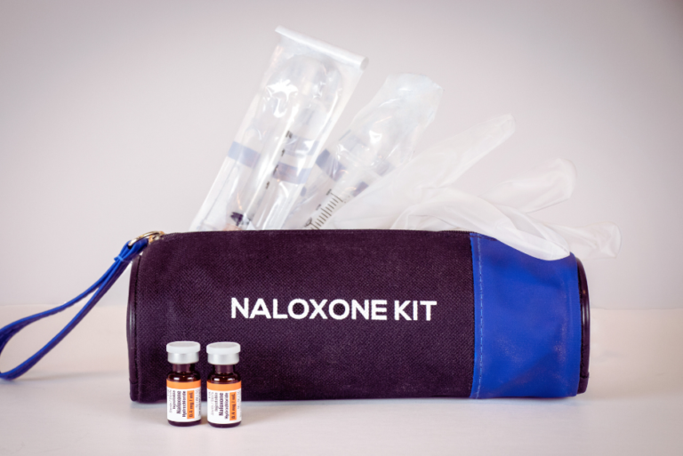 Overdose prevention kits for first responders